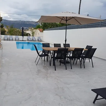Villa La Caleta *